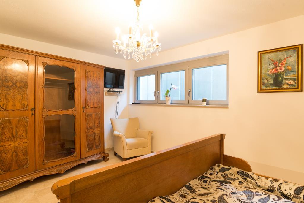 Appartamento Casa Ech Gerbrunn Esterno foto